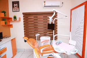 Clive Dental Gallery & Hair PRP clinic image