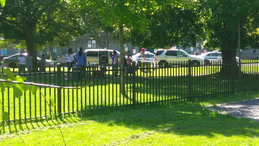 Recreation Center «Edgerton Recreation Center», reviews and photos, 41 Backus St, Rochester, NY 14608, USA