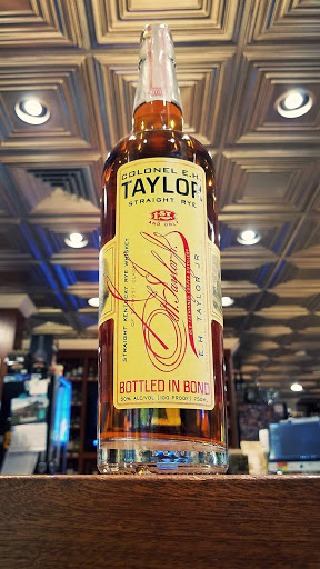 Liquor Store «Sharon Package Store», reviews and photos, 1 Gay St, Sharon, CT 06069, USA