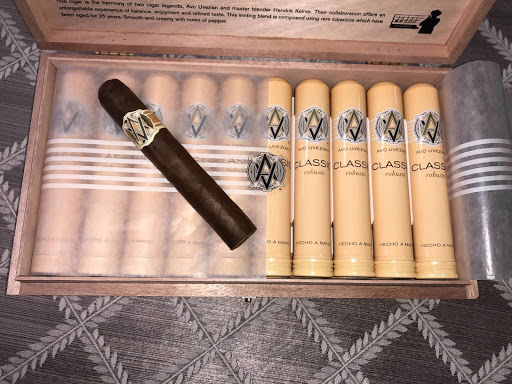 Tobacco Shop «City Smoke Shop», reviews and photos, 4001 Wilshire Blvd, Los Angeles, CA 90010, USA