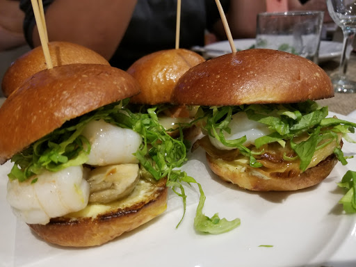 Book Store «The Bookstore in the Grove», reviews and photos, 3390 Mary St, Miami, FL 33133, USA