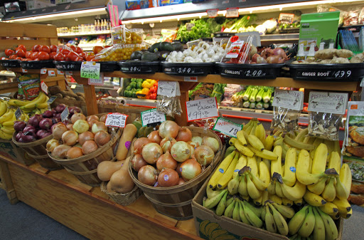 Grocery Store «Manzanita Market: The Little Apple», reviews and photos, 193 Laneda Ave, Manzanita, OR 97130, USA