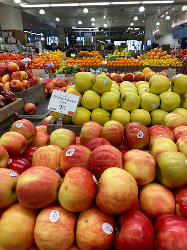 Grocery Store «Whole Foods Market», reviews and photos, Whole Foods Market, 110 Bloomingdale Rd, White Plains, NY 10605, USA