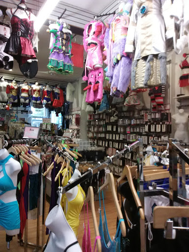 Clothing Store «The Mission Boutique», reviews and photos, 14625 Madison Ave, Lakewood, OH 44107, USA