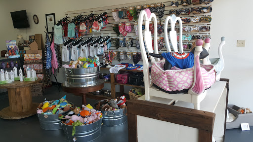 Pet Supply Store «Paw Prints Pet Supplies», reviews and photos, 1000 N Green Valley Pkwy, Henderson, NV 89074, USA