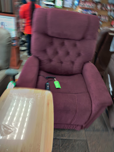 Pharmacy «Ray Fisher Pharmacy», reviews and photos, 6629 N Blackstone Ave, Fresno, CA 93710, USA