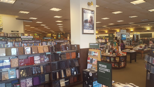 Book Store «Barnes & Noble», reviews and photos, 4300 Montgomery Rd, Ellicott City, MD 21043, USA