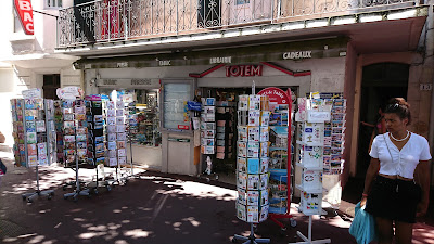 Le Totem 7j/7, journée continue, Fumeur & vapoteur, librairie, jeux, tabac, cadeaux & souvenirs, Boissons à emporter à Saint-Jean-de-Luz