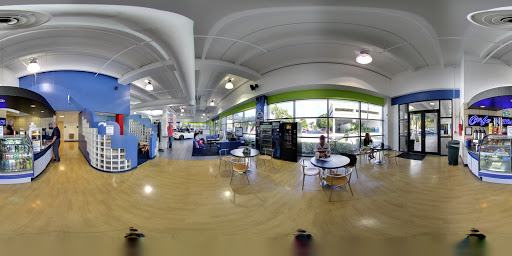 Car Dealer «Lou Bachrodt Mazda Coconut Creek», reviews and photos, 5400 N State Rd 7, Coconut Creek, FL 33073, USA