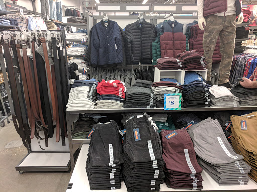 Clothing Store «Old Navy», reviews and photos, 10075 Crossing Way, Denham Springs, LA 70726, USA