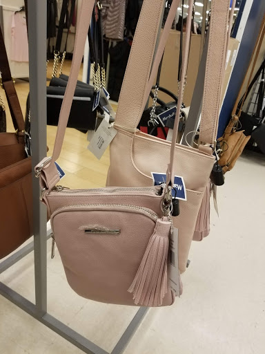 Department Store «Marshalls», reviews and photos, 3434 W Illinois Ave #500, Dallas, TX 75211, USA