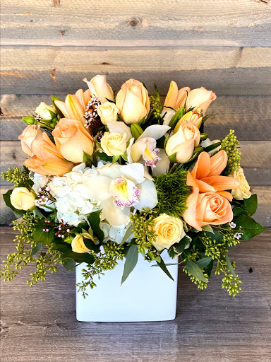 Florist «Everyday Flowers and Balloons», reviews and photos, 512 El Camino Real, Redwood City, CA 94063, USA