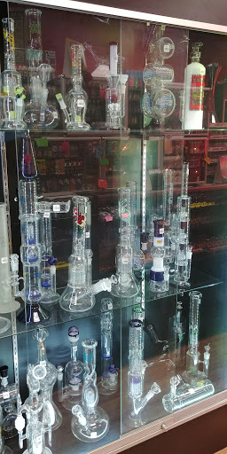 Tobacco Shop «Wise Guys Smoke Shop», reviews and photos, 746 Elmgrove Rd, Rochester, NY 14606, USA