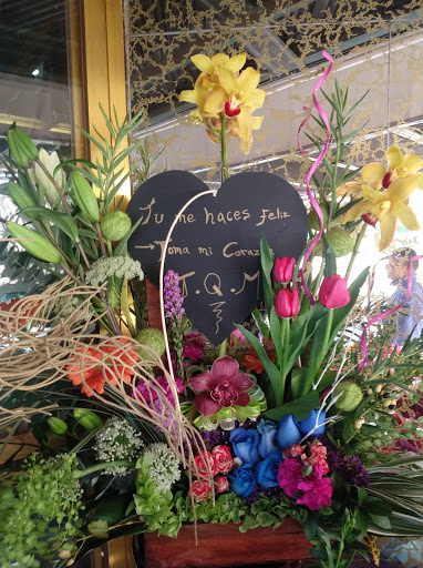 Typical flower shops in Puebla