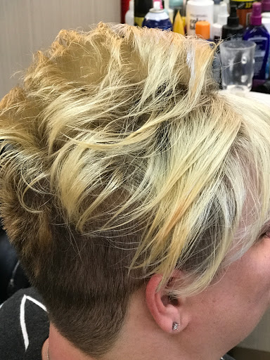 Beauty Salon «Jaggered Edge Hair Salon», reviews and photos, 9250 N 43rd Ave #3, Glendale, AZ 85302, USA