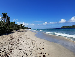 Foto van Zoni beach met recht en lang