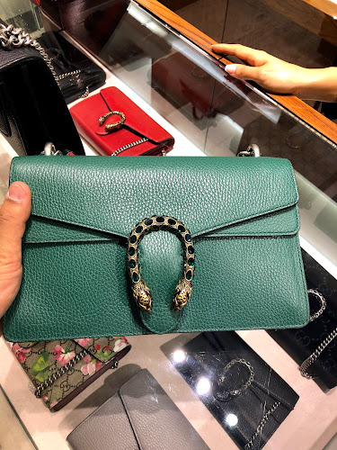 Comments and reviews of Gucci Selfridges
