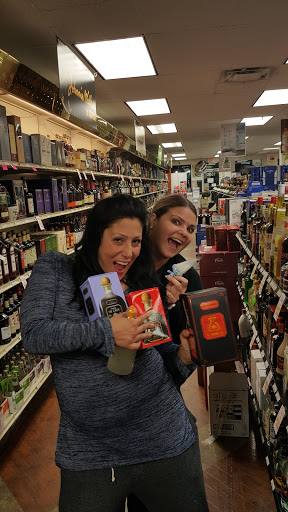 Liquor Store «Crown Wine & Spirits», reviews and photos, 1590 S Dixie Hwy, Coral Gables, FL 33146, USA