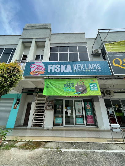 Kek Lapis Fiska, Trong
