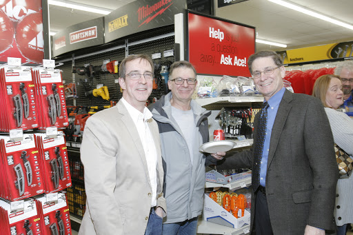 Hardware Store «Roselle Ace Hardware», reviews and photos, 821 E Nerge Rd, Roselle, IL 60172, USA