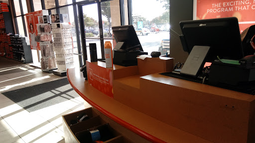 Shoe Store «Famous Footwear», reviews and photos, 2810 W Monte Vista Ave, Turlock, CA 95380, USA