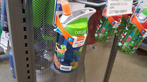 Camping Store «REI», reviews and photos, 3334 W Friendly Ave #140, Greensboro, NC 27410, USA