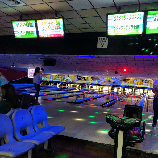 Bowling Alley «AMF Pin-O-Rama Lanes», reviews and photos, 1724 Genesee St, Utica, NY 13502, USA