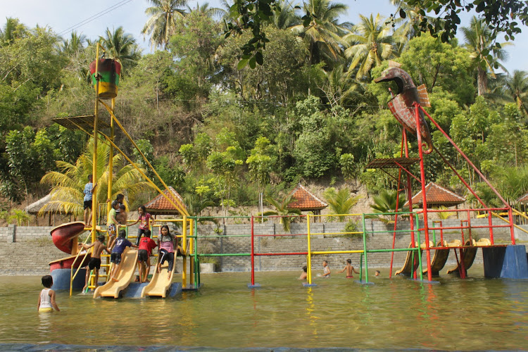 Lembah Naga Biru