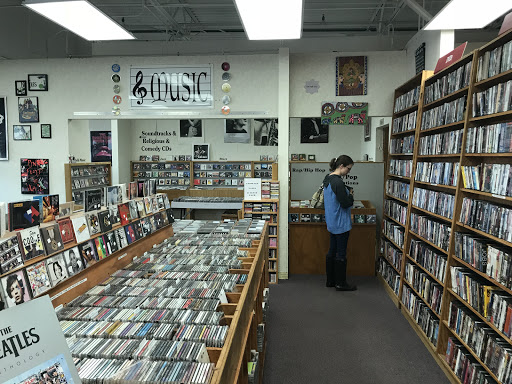 Music Store «Frugal Muse Books, Music and Video», reviews and photos, 7511 Lemont Rd, Darien, IL 60561, USA