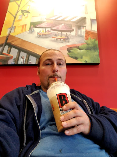 Coffee Shop «BIGGBY COFFEE», reviews and photos, 6123 Highland Rd a, Waterford Twp, MI 48327, USA