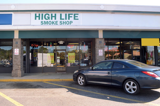 High Life Smoke shop, 1423 E Franklin Blvd, Gastonia, NC 28056, USA, 
