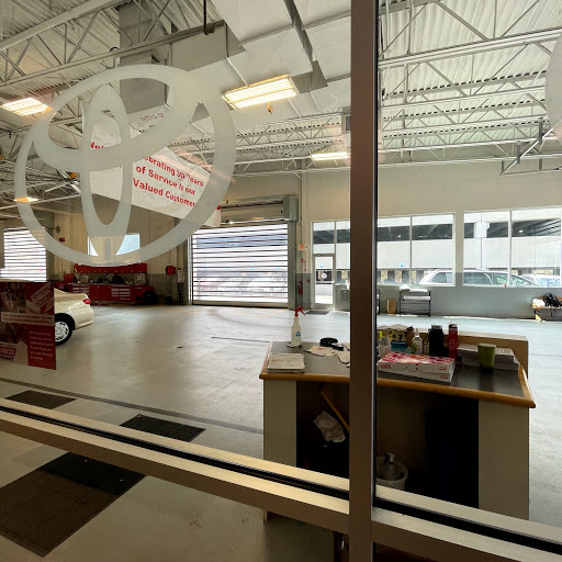 Toyota Dealer «Wellesley Toyota», reviews and photos, 234 Worcester St, Wellesley, MA 02481, USA
