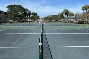 Tennis Club Park image