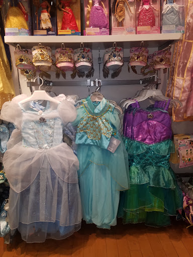 Toy Store «Disney Store», reviews and photos, 564 Great Northern Shop Center, North Olmsted, OH 44070, USA