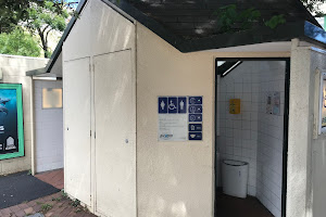 Public toilet
