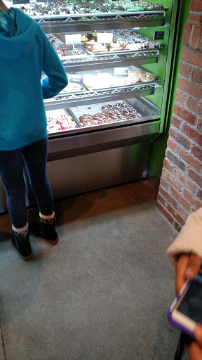 Donut Shop «Hurts Donut», reviews and photos, 5513 Mills Civic Pkwy #105, West Des Moines, IA 50266, USA