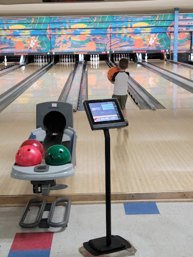 Bowling Alley «Gladstone Bowl», reviews and photos, 300 NW 72nd St, Kansas City, MO 64118, USA