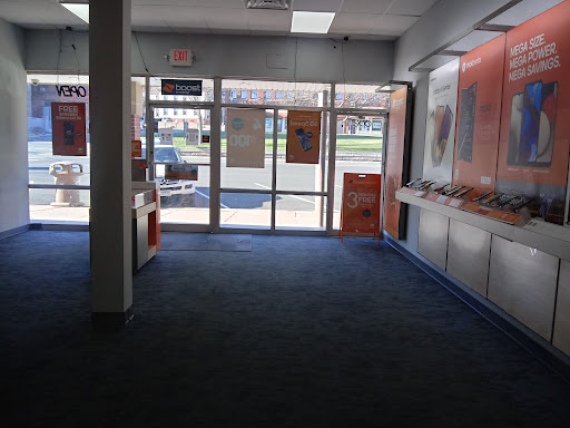 Cell Phone Store «Boost Mobile», reviews and photos, 33 W Main St, Vernon, CT 06066, USA