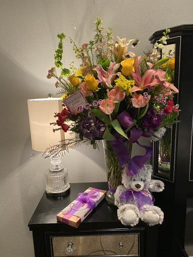 Forget Me Not Flowers and Gifts, 113 E 8th St, Tyler, TX 75701, USA, 