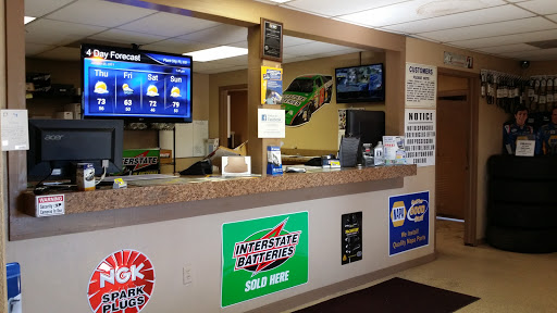 Auto Repair Shop «Huff Muffler & Automotive Repair», reviews and photos, 402 S Collins St, Plant City, FL 33563, USA