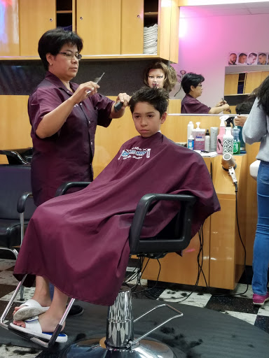 Barber Shop «Carlos Barber Shop», reviews and photos, 25 Broad St # 2, Freehold, NJ 07728, USA