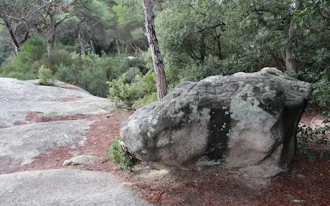 Pedra De Les Creus image