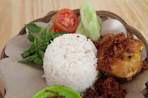 Ayam Goreng & Soto Karawang image