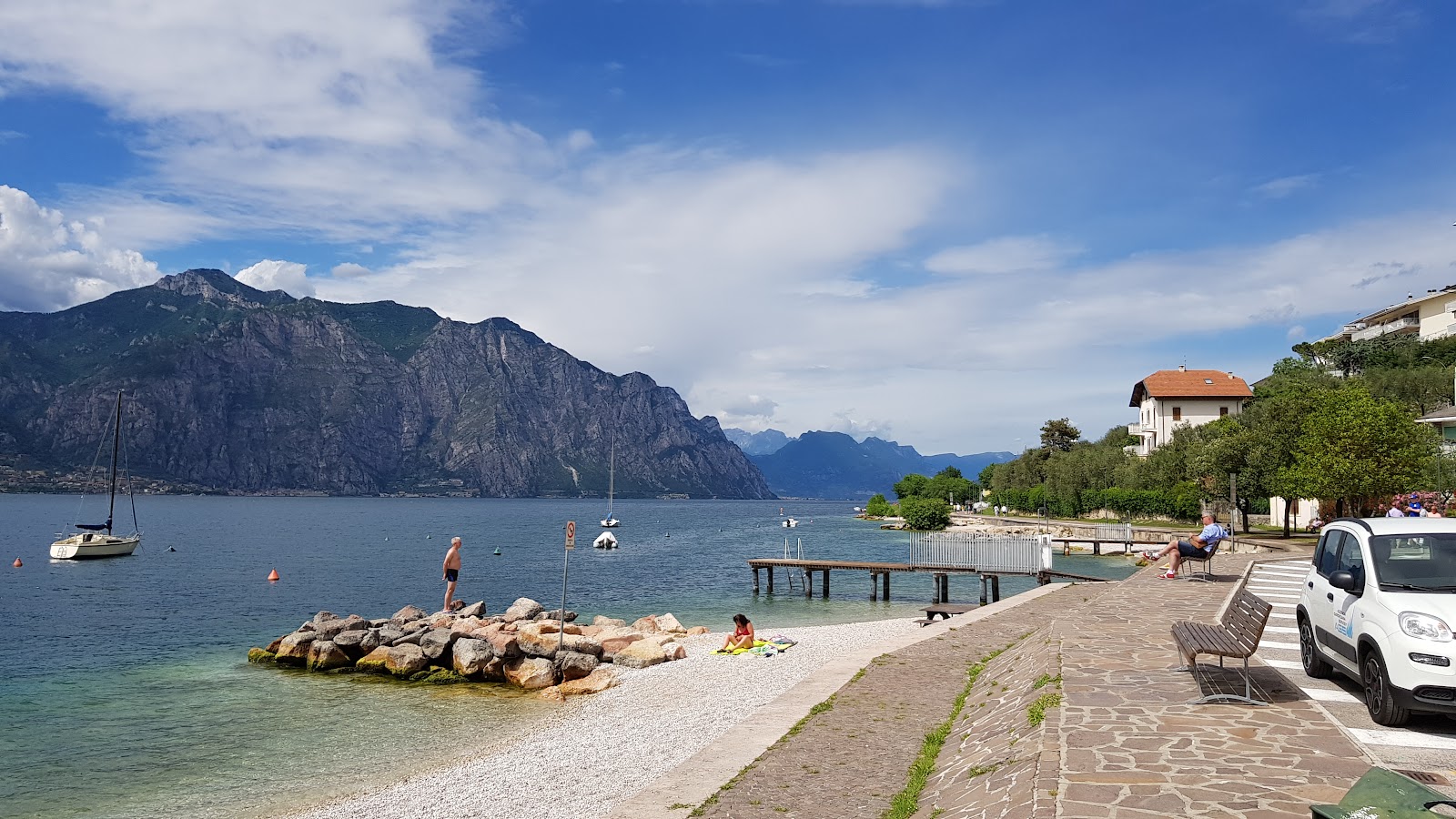 Foto di Paina Beach con molto pulita livello di pulizia