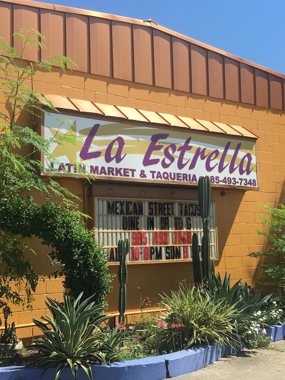 La Estrella Latin Market & Taqueria