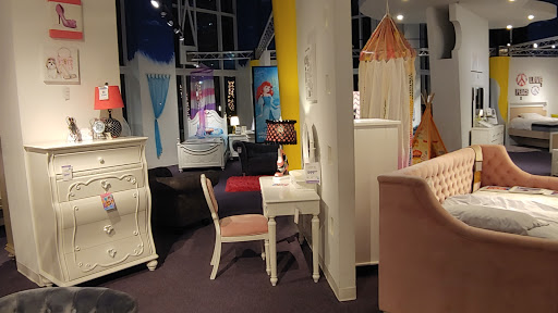 Furniture Store «Rooms To Go & Rooms To Go Kids Furniture Store - Dadeland (Miami)», reviews and photos, 7360 N Kendall Dr, Miami, FL 33156, USA