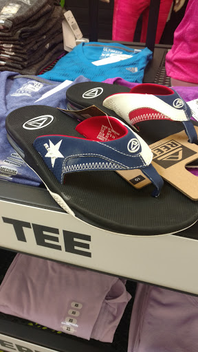 Sporting Goods Store «Academy Sports + Outdoors», reviews and photos, 16610 Southwest Fwy, Sugar Land, TX 77479, USA