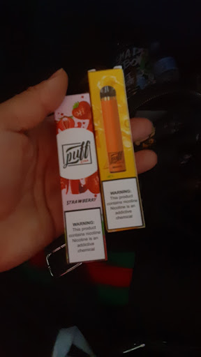 Tobacco Shop «Hot Box Smoke Shop», reviews and photos, 1111 El Camino Real #3, Santa Clara, CA 95050, USA