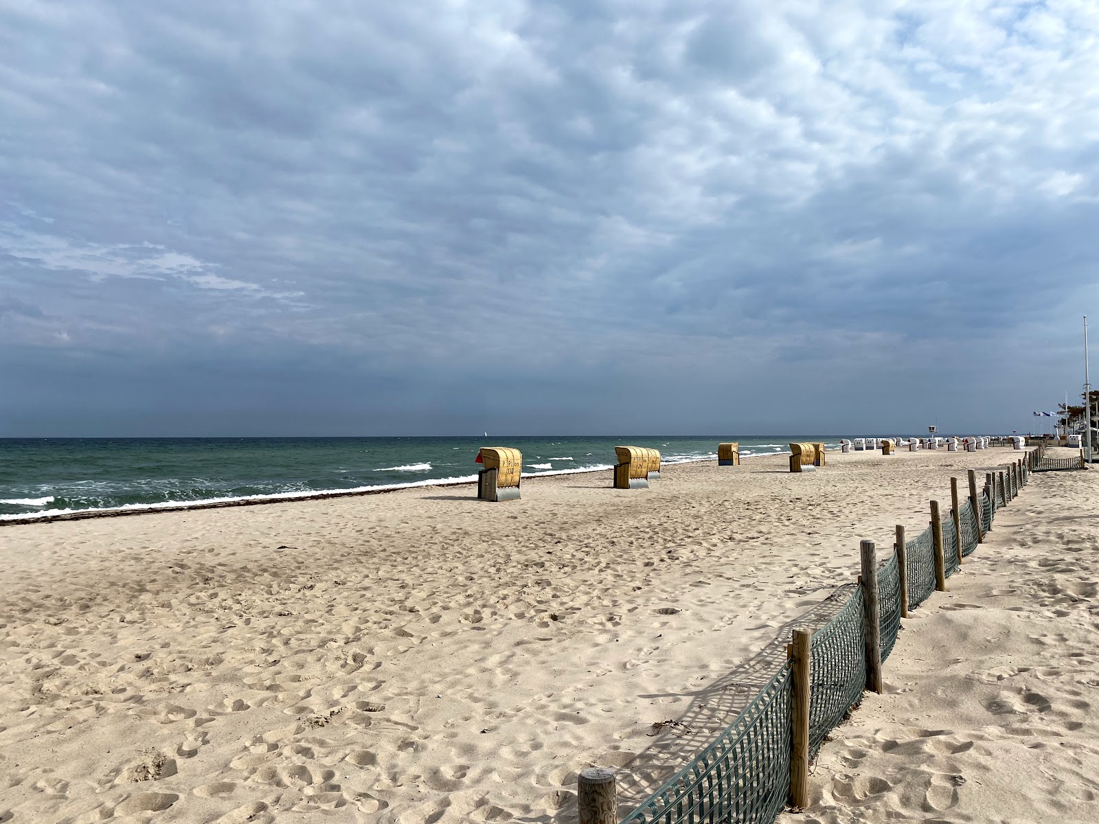 Foto von Dahme strand mit langer gerader strand