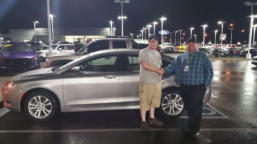 Dodge Dealer «East Tennessee Dodge Chrysler Jeep», reviews and photos, 2774 N Main St, Crossville, TN 38555, USA